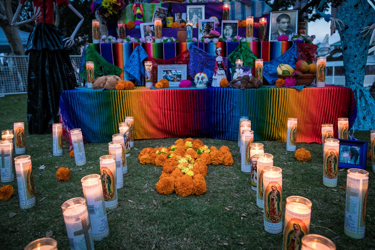 Day of The Dead: The interesting meanings behind different colours